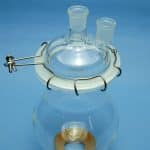 REACTEUR EN VERRE BOROSIL 3.3 - 4000 ML AVEC COUVERCLE A SORTIES + COLLIER