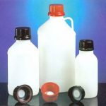 FLACON POUR PRODUITS CHIMIQUES OU SOLUTIONS LIQUIDES  EN HDPE BLANC  - 2,5 L