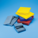 BOITE  DE RANGEMENT DE LAMES DE MICROSCOPE EN PS BLANC – 50 PLACES